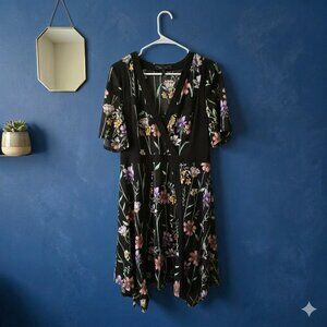 BCBGMAXAZRIA Floral Faux Wrap Dress V-Neck Sharkbite Hem Size Large